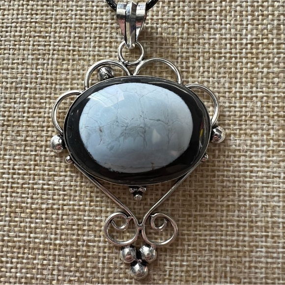 New Blue Owyhee Eye Opal Stone Crystal Silver Overlay Pendant Necklace wCord - Picture 4 of 6
